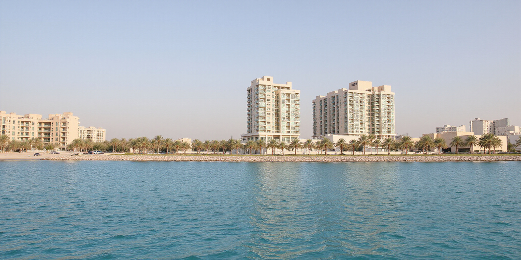 Abu Dhabi Skyline: From Desert Homes to Glass Towers