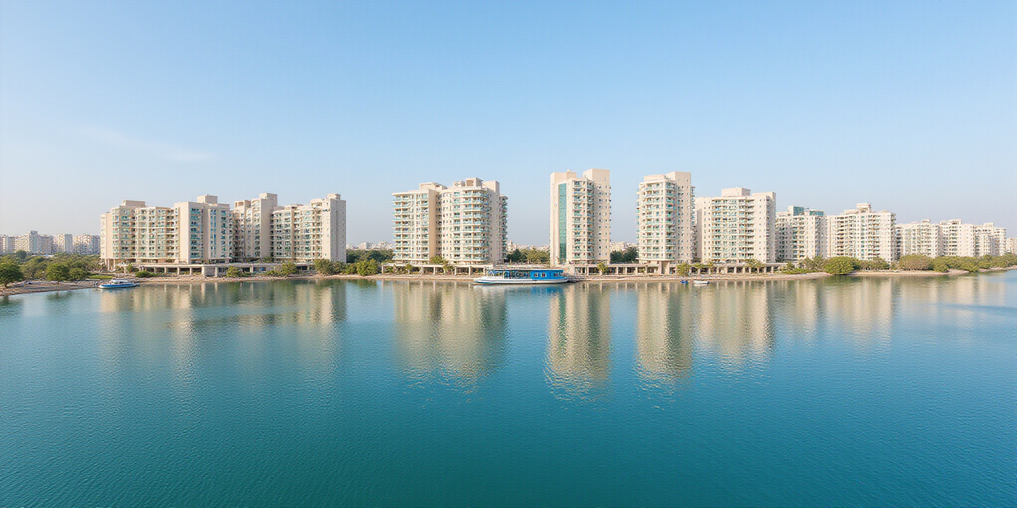 Al Reem Development: UAE Waterfront Luxury & Investment Returns